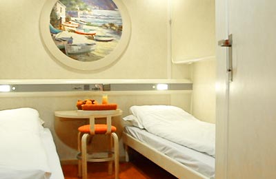 Cabine Intérieure - 2 Couchettes - Lavabo (Lits Superposés)